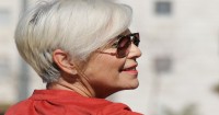 Capelli bianchi: scoperta una causa insospettabile