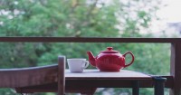 Drenaggio e detox naturale con queste tisane drenanti