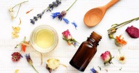 Questi sono i 5 migliori oli essenziali da avere sempre in casa secondo la Naturopatia