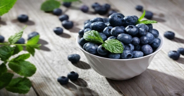 Mangia mirtilli ogni giorno, ecco i benefici per i capelli